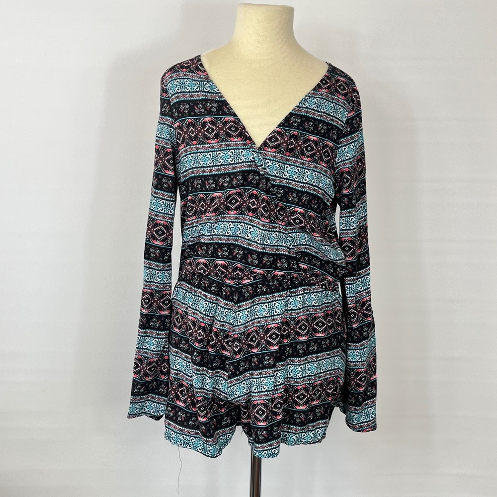 Mimi Chica Multi-Colored Patterned Romper ((size Medium))